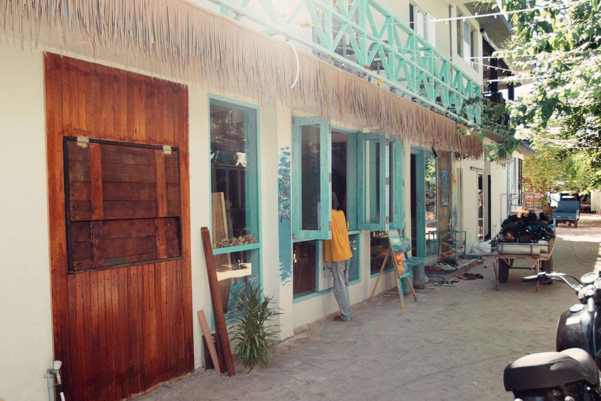 Ocean Pearl Maldives At Gulhi Island Hotel Exterior photo